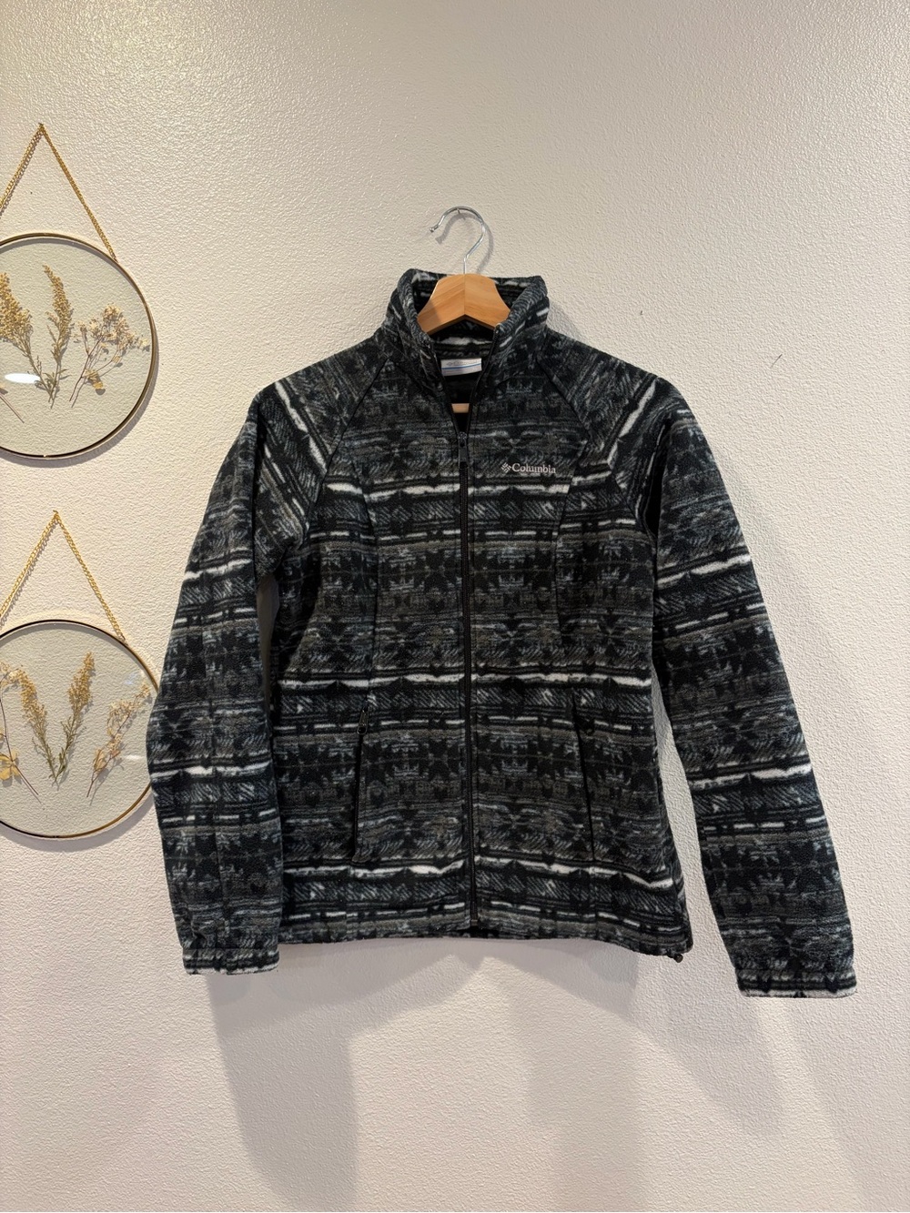 Columbia Women's Black & Gray Patterned Fleece Jacket